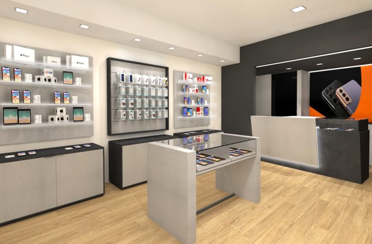 Arredamento e allestimento negozio di elettronica progettato da Spettacolo Design