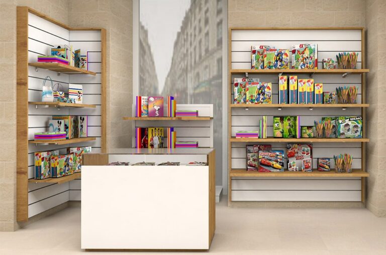 Arredo e allestimento per cartolerie e cartolibrerie: progettazione di Spettacolo Design