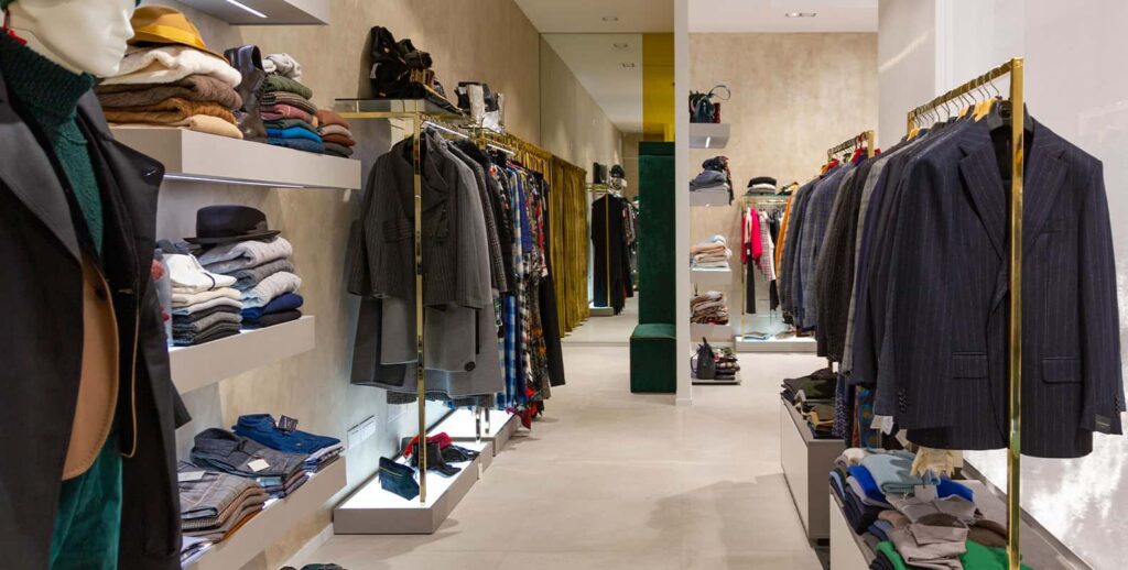 Progetto arredamento negozio abbigliamento Drestige - Polignano