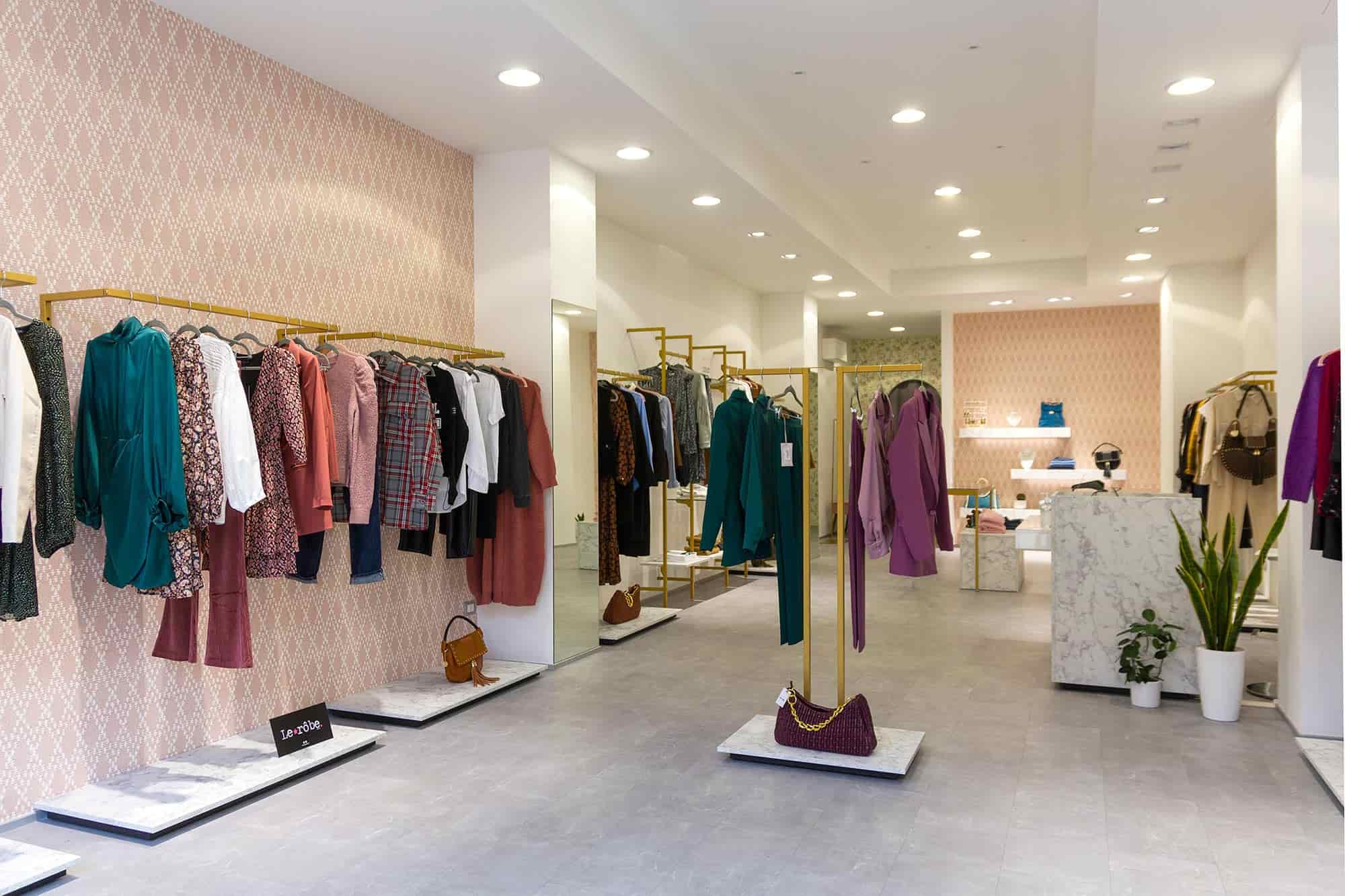 Arredamento Negozi Abbigliamento